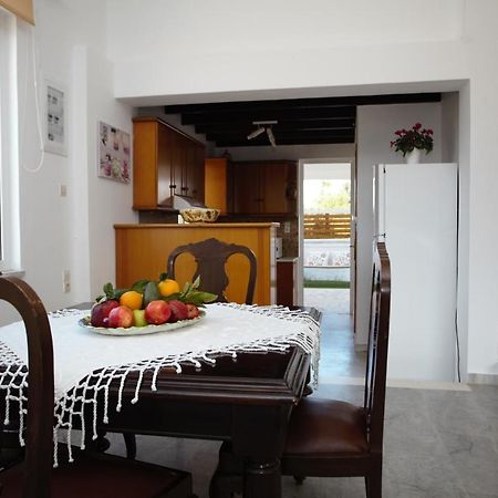 Evas House 7 Mins Walk To Beach Villa Stavrós Екстериор снимка