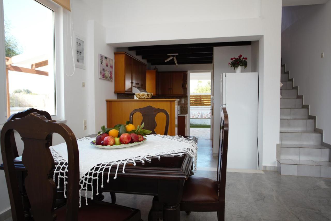 Evas House 7 Mins Walk To Beach Villa Stavrós Екстериор снимка